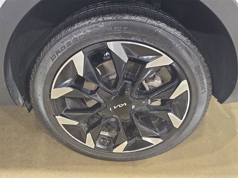 Used 2024 Kia Sorento EX w/ Panoramic Sunroof Package image 34