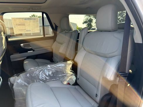 New 2027 Ford Expedition Platinum AWD/4WD image 21