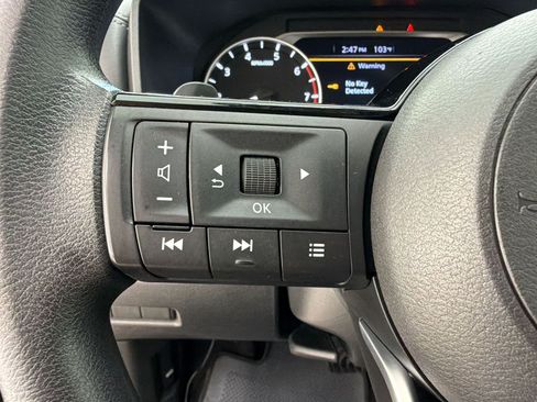Used 2023 Nissan Rogue SV FWD image 17