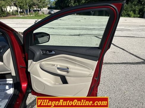 Used 2017 Ford Escape Titanium w/ Equipment Group 301A FWD image 40