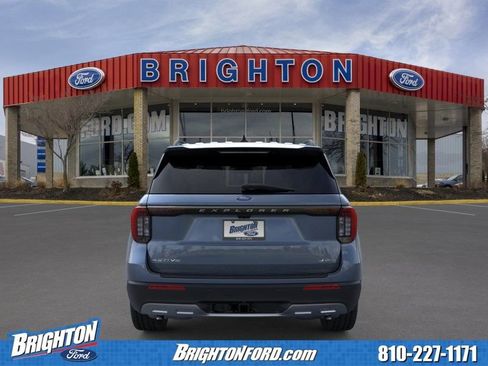 Used 2026 Ford Explorer Active AWD/4WD image 8