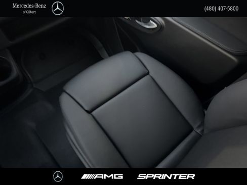 Used 2026 Mercedes-Benz Sprinter 144 Cargo image 17