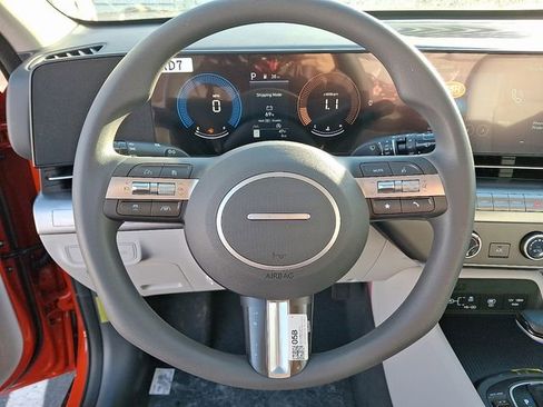 New 2026 Hyundai Kona SE image 8