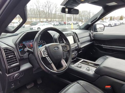 Used 2021 Ford Expedition Limited image 8