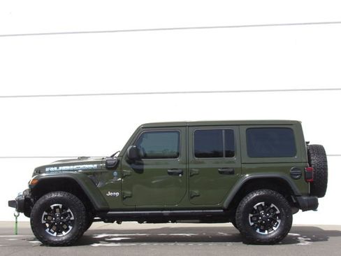 Used 2024 Jeep Wrangler Unlimited Rubicon 4xe AWD/4WD image 4