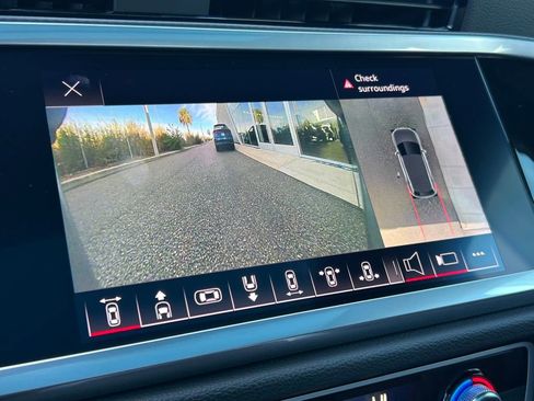 Used 2022 Audi Q3 2.0T Premium Plus image 35