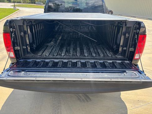 Used 2015 RAM 1500 Express image 23