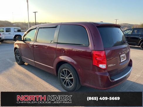 Used 2019 Dodge Grand Caravan GT image 4