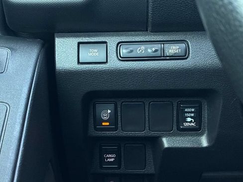 Used 2023 Nissan Frontier SV w/ SV Convenience Package RWD image 26