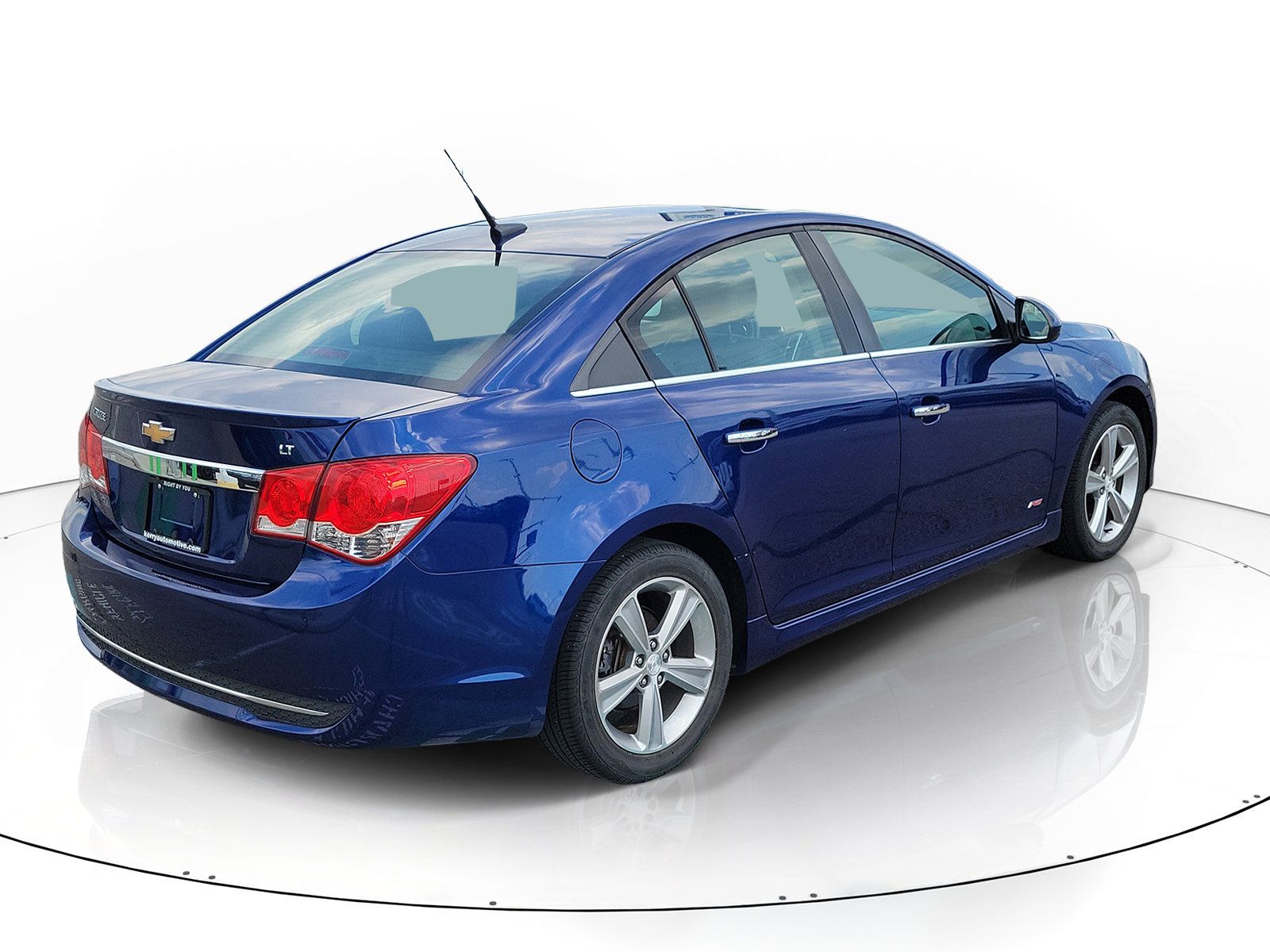 Used 2013 Chevrolet Cruze LT w/ RS Package FWD image 3