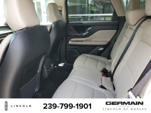 New 2025 Lincoln Corsair FWD image 19