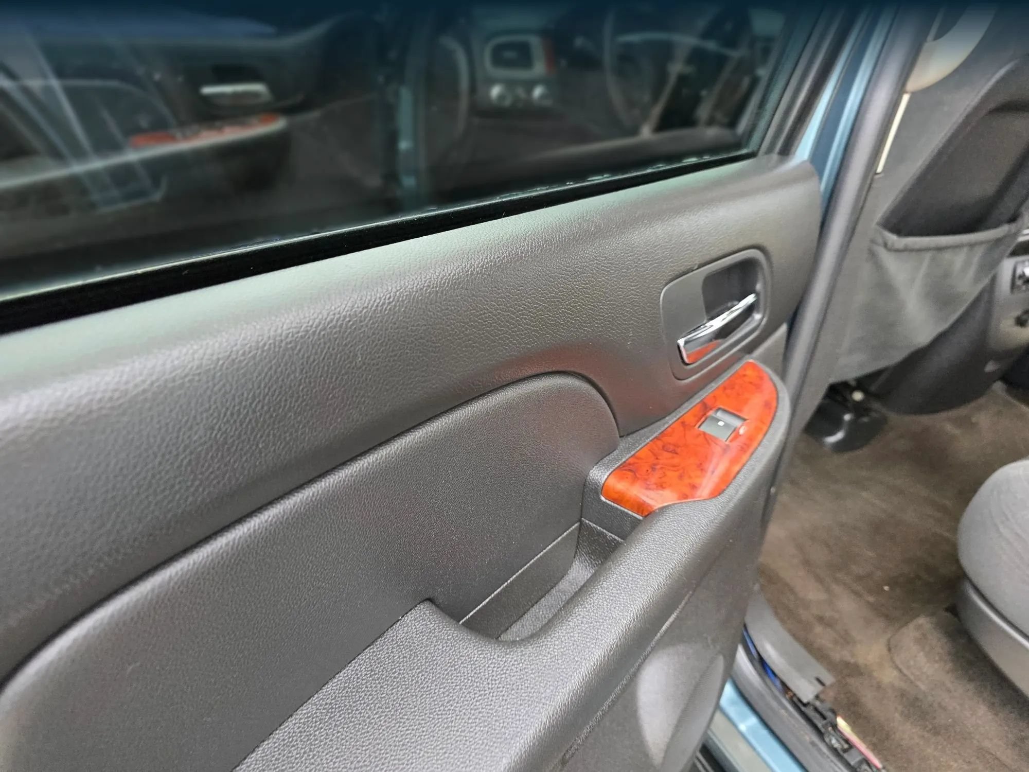 Used 2009 Chevrolet Tahoe LT AWD/4WD image 27