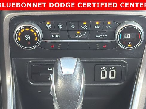 Used 2020 Ford EcoSport SE w/ SE Convenience Package image 25
