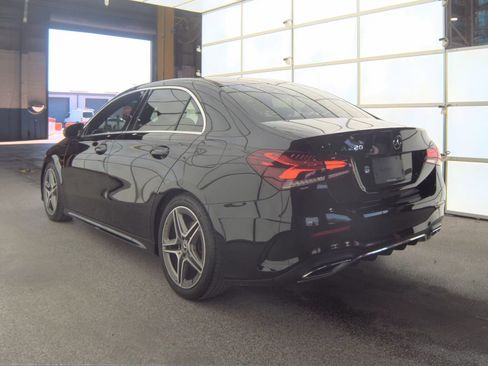 Used 2019 Mercedes-Benz A 220 w/ AMG Line image 10