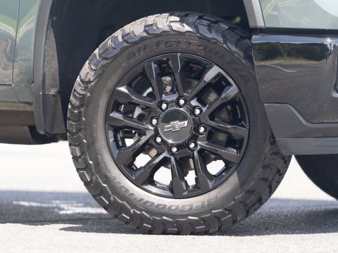 Used 2025 Chevrolet Silverado 2500 LT w/ Trail Boss Package AWD/4WD image 35