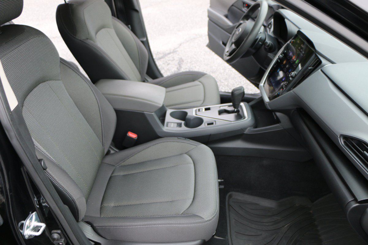 Used 2024 Subaru Crosstrek 2.0i Premium w/ Crosstrek Mirror Package AWD/4WD image 24