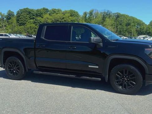 Used 2022 GMC Sierra 1500 Elevation AWD/4WD image 2