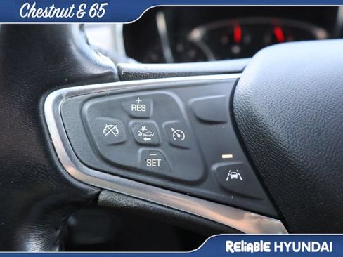 Used 2019 Chevrolet Equinox LT w/ Driver Convenience Package FWD image 27
