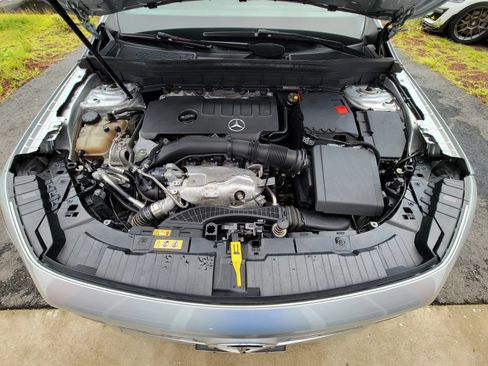 Used 2020 Mercedes-Benz GLB 250 4MATIC image 19