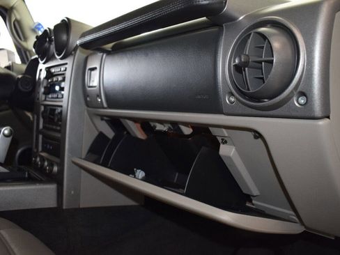 Used 2003 HUMMER H2 w/ Preferred Equipment Group AWD/4WD image 49