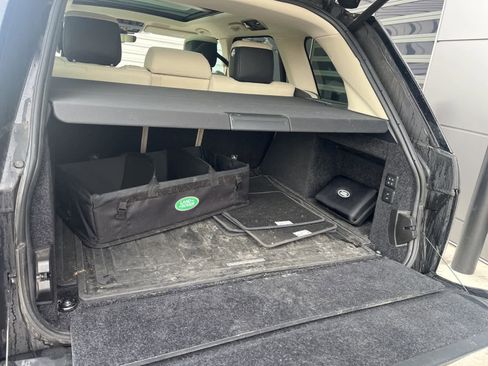Used 2022 Land Rover Range Rover Westminster Edition image 4