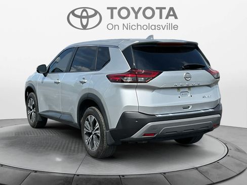 Used 2023 Nissan Rogue SV AWD/4WD image 3