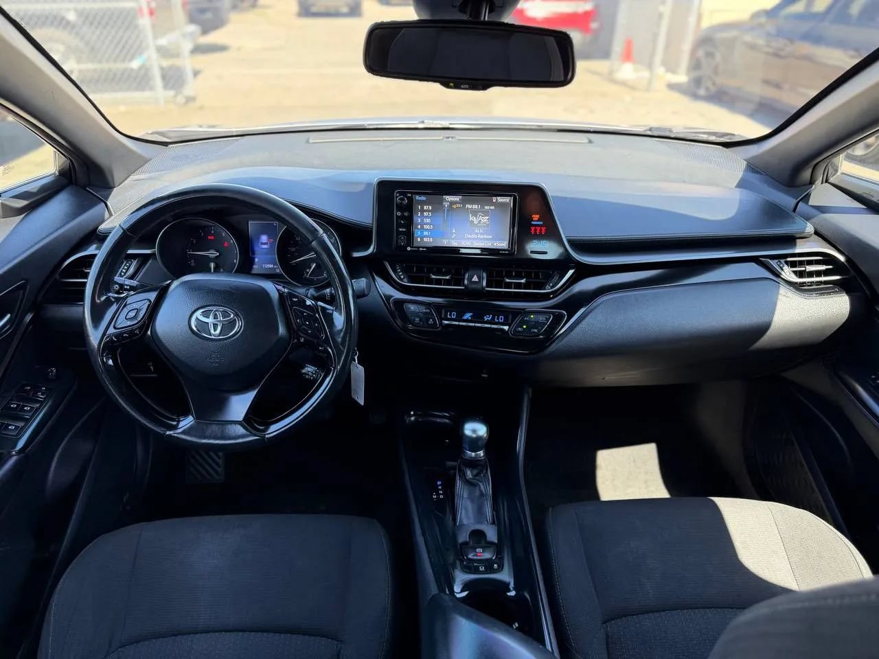 Used 2018 Toyota C-HR XLE FWD image 29