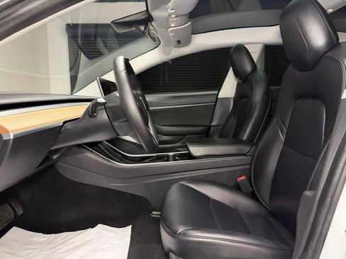 Used 2020 Tesla Model 3 Standard Range RWD image 24