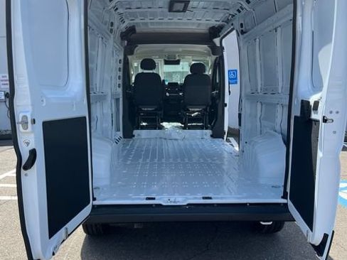 New 2026 RAM ProMaster 3500 w/ Convenience Group FWD image 3