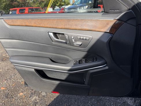 Used 2016 Mercedes-Benz E 350 Sedan image 23
