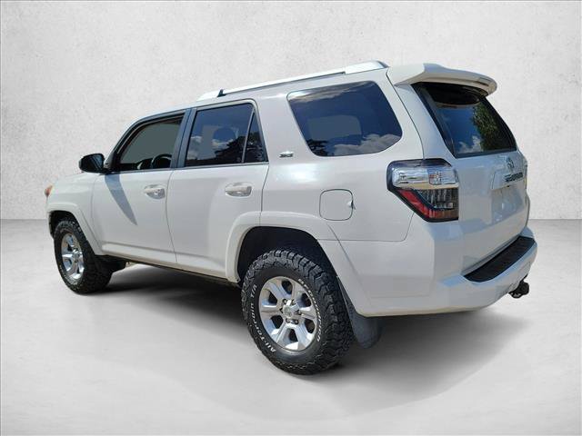 Used 2017 Toyota 4Runner SR5 AWD/4WD image 7
