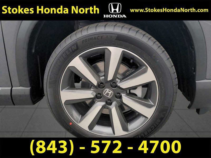 New 2025 Honda Pilot Touring image 10