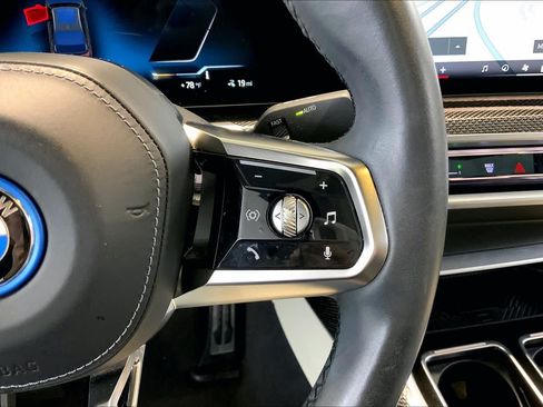 Used 2024 BMW i7 xDrive60 w/ Executive Package AWD/4WD image 24