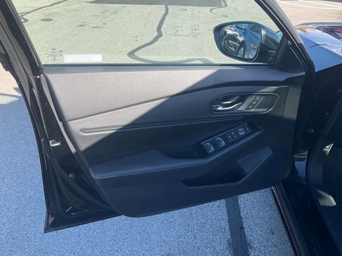 Used 2023 Honda Accord Touring image 10