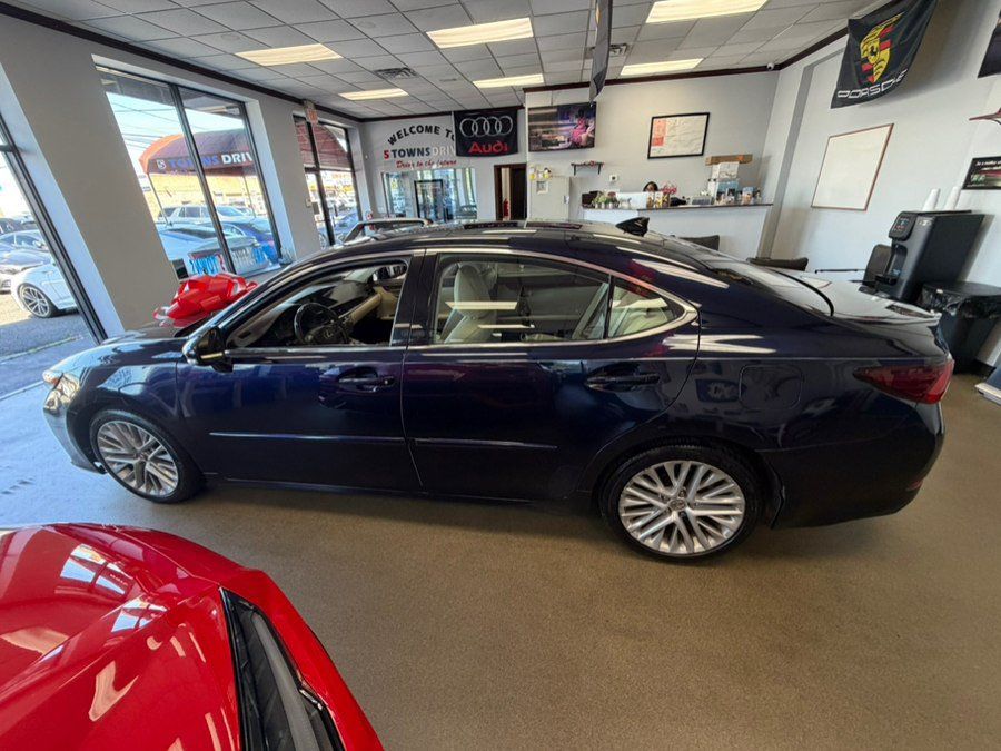Used 2016 Lexus ES 350 w/ Luxury Package w/Wood Trim FWD image 8