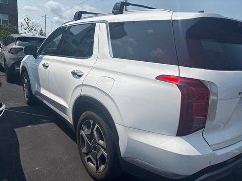 Used 2024 Hyundai Palisade Limited AWD/4WD image 3