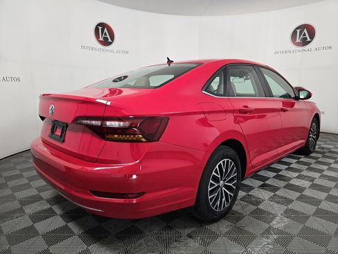 Used 2019 Volkswagen Jetta SE image 4