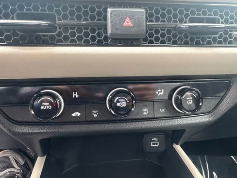 Used 2024 Honda HR-V LX image 35