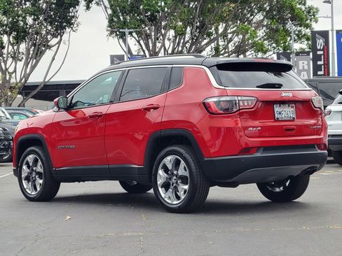 Used 2021 Jeep Compass Limited AWD/4WD image 2