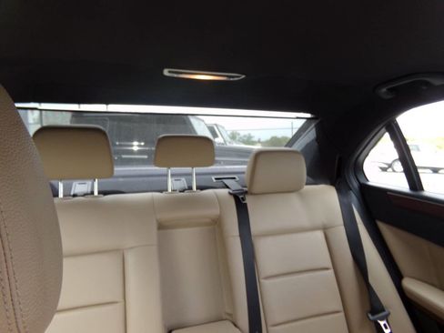 Used 2013 Mercedes-Benz E 350 BlueTEC Sedan image 30