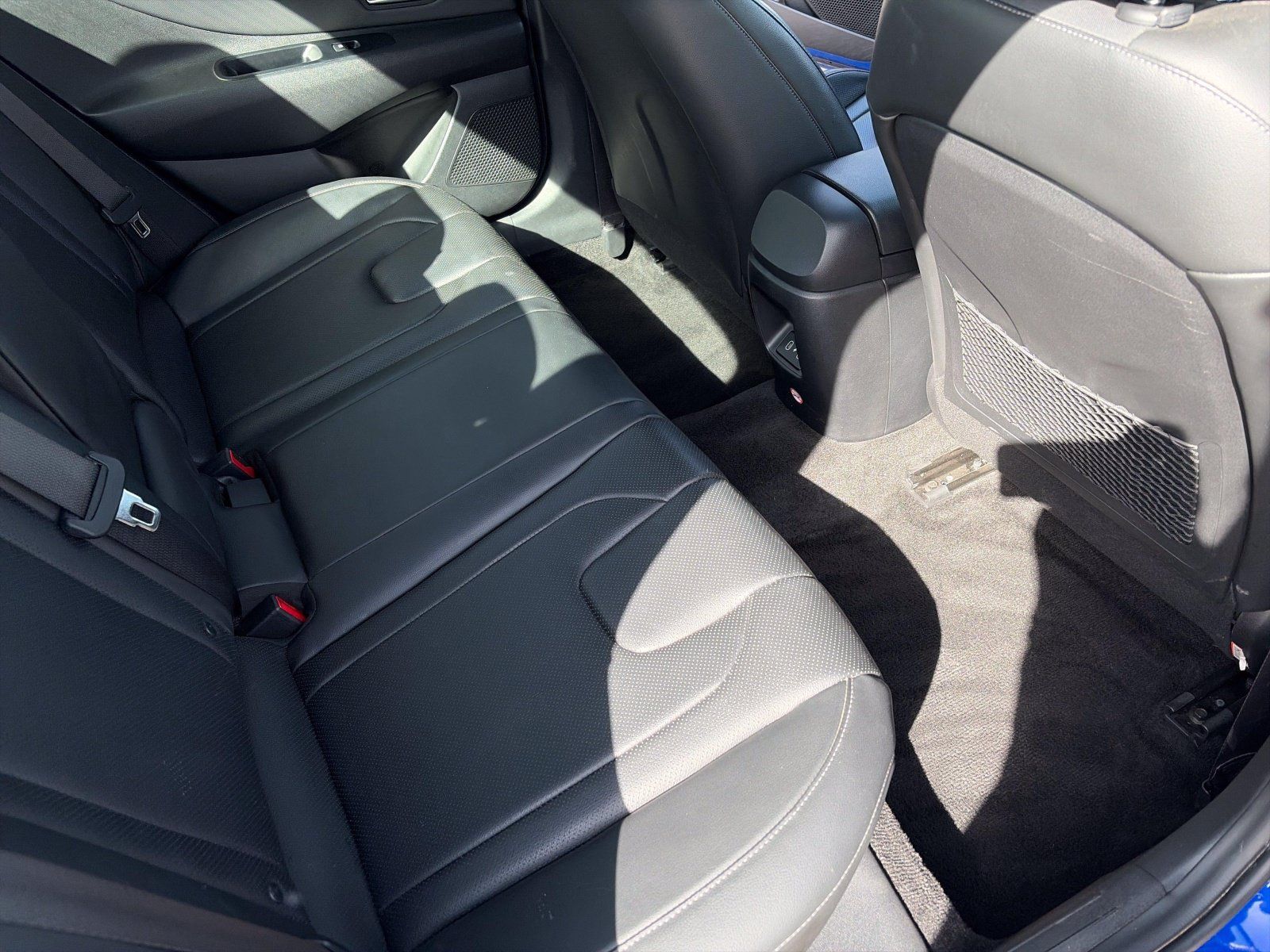 Certified 2025 Hyundai Elantra Limited FWD image 30