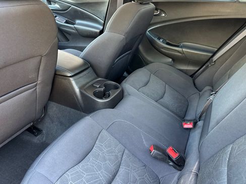 Used 2017 Chevrolet Volt LT FWD image 15