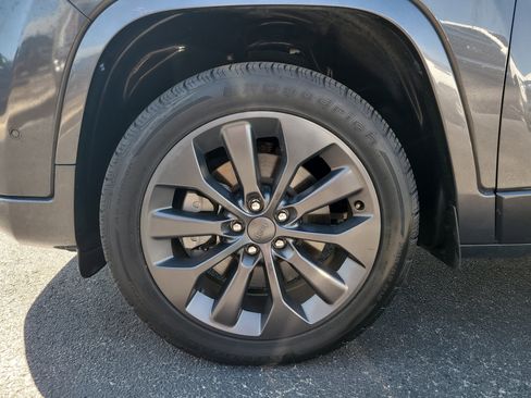 Used 2021 Jeep Cherokee High Altitude image 9