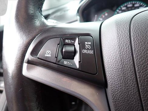 Used 2022 Chevrolet Trax LT w/ Driver Confidence Package AWD/4WD image 21