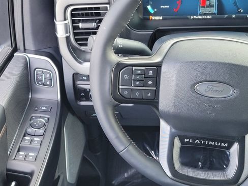 Used 2024 Ford F250 Platinum image 12