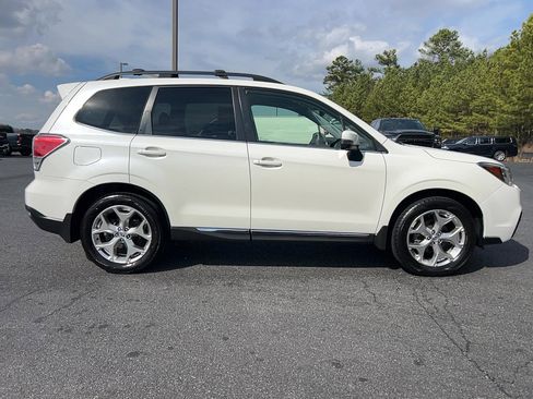 Used 2017 Subaru Forester 2.5i Touring image 4
