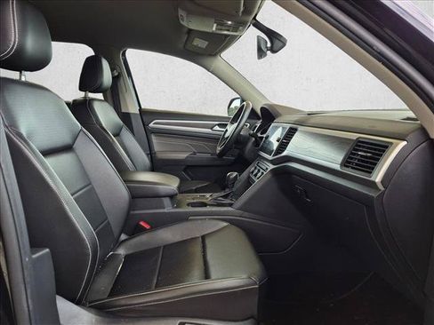 Used 2021 Volkswagen Atlas SE FWD image 18