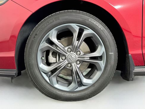 Used 2024 Honda Accord EX image 11