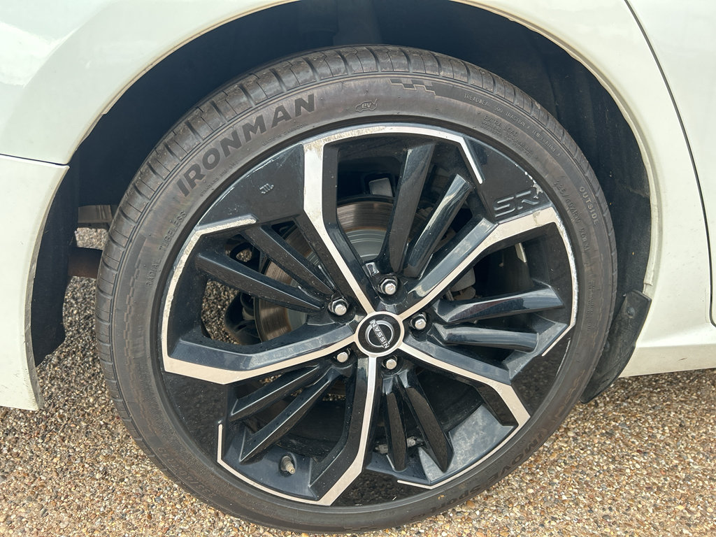Used 2024 Nissan Altima 2.5 SR FWD image 8