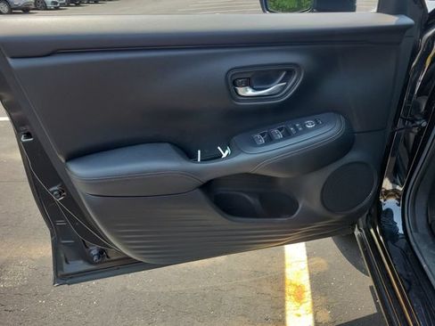 Used 2024 Honda HR-V EX-L image 39